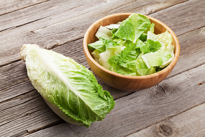 Romaine leaf and chopped romaine in bowl